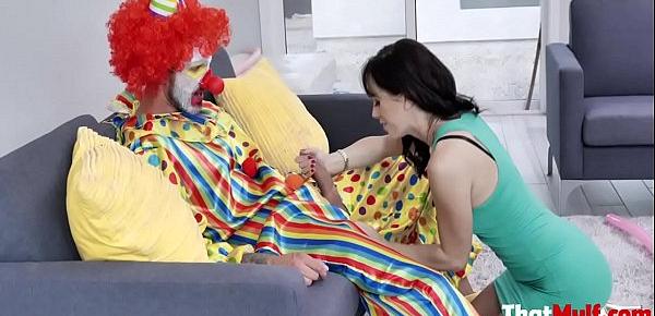  Brunette MILF fucks a CLOWN for HALLOWEEN- Alana Cruise